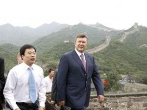 Янукович відбув з Гонконгу до Шанхаю на "Експо-2010" Янукович відбув з Гонконгу до Шанхаю на "Експо-2010"