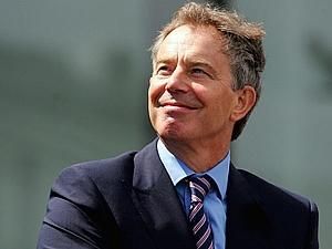 Тоні Блера закидали яйцями і черевиками Тоні Блера закидали яйцями і черевиками