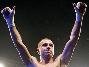 Бурсак відстояв титул Інтерконтинентального чемпіона Бурсак відстояв титул Інтерконтинентального чемпіона