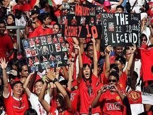 Фанати "Манчестер Юнайтед" готують акцію протесту Фанати "Манчестер Юнайтед" готують акцію протесту