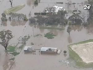 Мешканці Австралії потерпають від високої води Мешканці Австралії потерпають від високої води