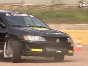 10 екіпажів взяли участь у аматорському ралі "Вільшанка" 10 екіпажів взяли участь у аматорському ралі "Вільшанка"