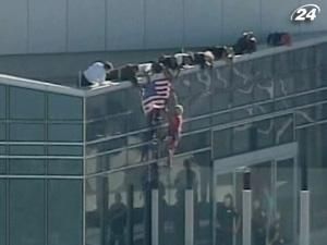 Американська поліція заарештувала людину-павука Американська поліція заарештувала людину-павука