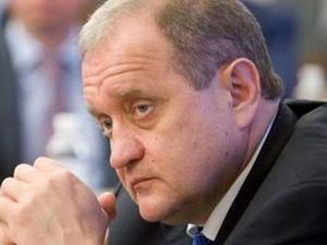 Могильова звинувачують у роздачі пістолетів депутатам Партії регіонів