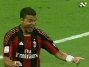 Тьягу Сілва планує залишатися у "Мілані" принаймні до 2014 року Тьягу Сілва планує залишатися у "Мілані" принаймні до 2014 року