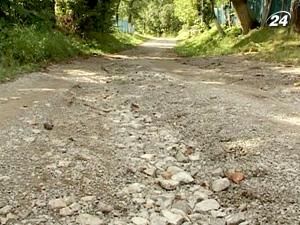 Майже мільйон гривень присвоїли собі чиновники сільських рад на Тернопільщині Майже мільйон гривень присвоїли собі чиновники сільських рад на Тернопільщині