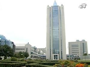 "Газпром" розглядає СП з "Нафтогазом" лише як перший крок до злиття "Газпром" розглядає СП з "Нафтогазом" лише як перший крок до злиття