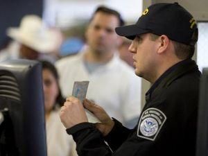 США ввели додатковий збір 4 дол. для громадян, які можуть в'їжджати без візи США ввели додатковий збір 4 дол. для громадян, які можуть в'їжджати без візи