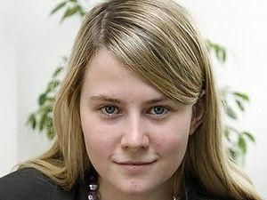 В Австрії виходить автобіографія дівчинки, яка провела більше 8 років ув'язнена маніяком В Австрії виходить автобіографія дівчинки, яка провела більше 8 років ув'язнена маніяком