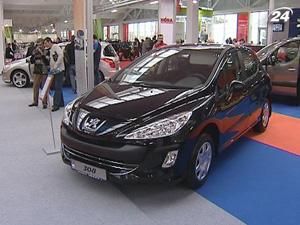 Частка автомобілів проданих в кредит зростає Частка автомобілів проданих в кредит зростає