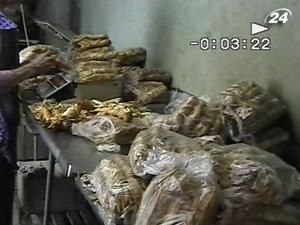 Рівненщина: Податкова "накрила" підпільних сироварів Рівненщина: Податкова "накрила" підпільних сироварів