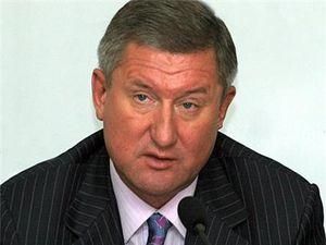 Янукович звільнив брата Євгена Кушнарьова Янукович звільнив брата Євгена Кушнарьова