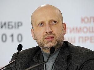 Турчинова звинуватили у розкраданні грошей Турчинова звинуватили у розкраданні грошей