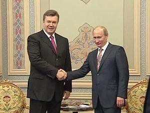 Тимошенко: Янукович очолює п'яту колону Росії в Україні Тимошенко: Янукович очолює п'яту колону Росії в Україні