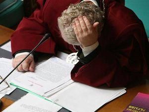 Конституційний суд припинив повноваження трьох суддів Конституційний суд припинив повноваження трьох суддів