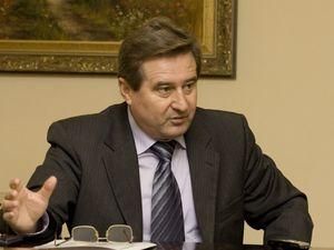 Вінський: арештувати треба Тимошенко, а не її чиновників Вінський: арештувати треба Тимошенко, а не її чиновників