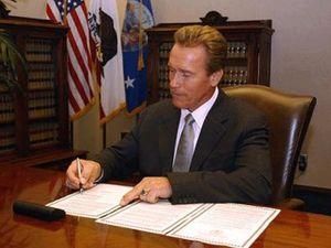 Шварцнегер попросив Китай побудувати залізницю в Каліфорнії Шварцнегер попросив Китай побудувати залізницю в Каліфорнії