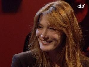 Вуді Аллен замінив Карлу Бруні у своєму фільмі іншою акторкою Вуді Аллен замінив Карлу Бруні у своєму фільмі іншою акторкою