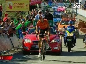 Хоакін Родрігес ("Катюша") перехопив червону майку Хоакін Родрігес ("Катюша") перехопив червону майку