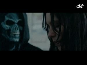 "Місто злодіїв": банда безжальних злочинців грабує банк... "Місто злодіїв": банда безжальних злочинців грабує банк...