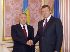 Україна збільшує транзит казахської нафти Україна збільшує транзит казахської нафти