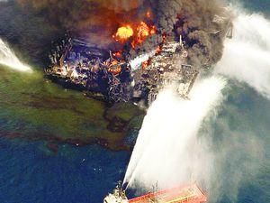 Влада США підготувала позов до BP на 17 млрд. доларів за брудну воду Влада США підготувала позов до BP на 17 млрд. доларів за брудну воду