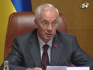 Азаров: Винних в отруєнні дітей в Євпаторії покарають