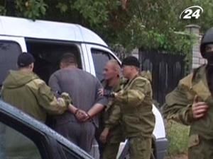 Крим: затримали трьох “рабовласників” Крим: затримали трьох “рабовласників”