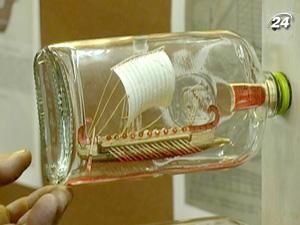 Мініатюрні кораблі волинський умілець складає у пляшках Мініатюрні кораблі волинський умілець складає у пляшках