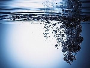 У Великобританії живе дівчина з алергією на воду У Великобританії живе дівчина з алергією на воду