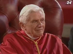 Поліція затримала 6 осіб за підозрою у замаху на Папу Римського Поліція затримала 6 осіб за підозрою у замаху на Папу Римського