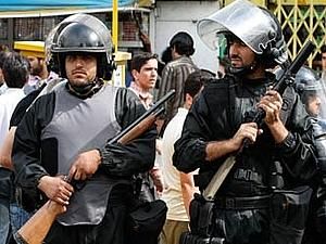 Іран: спецслужби закрили офіс лідера опозиції Іран: спецслужби закрили офіс лідера опозиції