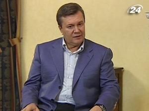 Янукович попросив Медведєва допомогти з Євро-2012 Янукович попросив Медведєва допомогти з Євро-2012