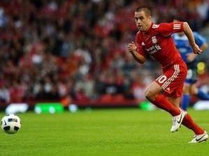 Коул готовий допомогти "Ліверпулю" у грі з "МЮ" Коул готовий допомогти "Ліверпулю" у грі з "МЮ"