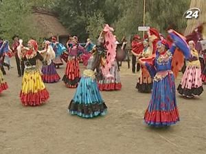 Cтартував фестиваль циганського та українського мистецтва - "Амала" Cтартував фестиваль циганського та українського мистецтва - "Амала"