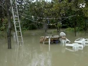Через зливні дощі із берегів вийшли ріки Через зливні дощі із берегів вийшли ріки