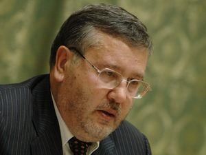 Гриценко: у Києві ввели пряме президентське правління Гриценко: у Києві ввели пряме президентське правління