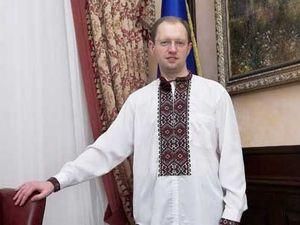 Яценюк: СБУ повинно відповісти за тиск на істориків Яценюк: СБУ повинно відповісти за тиск на істориків