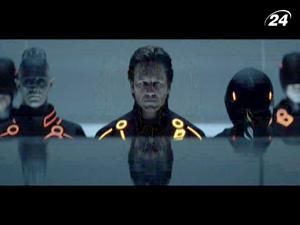 "Трон": юнак вирішує визволити батька з тенет кібер-всесвіту "Трон": юнак вирішує визволити батька з тенет кібер-всесвіту