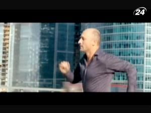 "Компенсація": після смерті матері дівчата шукають “зниклого” татуся "Компенсація": після смерті матері дівчата шукають “зниклого” татуся