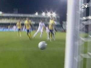 "Генк" у виїзному матчі здолав "Сент-Труйден" "Генк" у виїзному матчі здолав "Сент-Труйден"