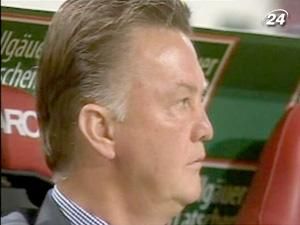 Луї ван Ґаль підпише нову угоду з "Баварією" Луї ван Ґаль підпише нову угоду з "Баварією"