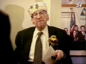 Найстаріший чоловік на Землі відсвяткував 114 років Найстаріший чоловік на Землі відсвяткував 114 років