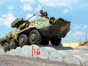 Україна відправила велику партію бронетехніки у Камбоджу і Таїланд Україна відправила велику партію бронетехніки у Камбоджу і Таїланд