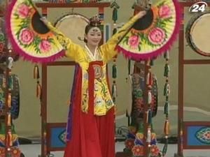 В країнах Азії проводять щорічний фестиваль урожаю В країнах Азії проводять щорічний фестиваль урожаю