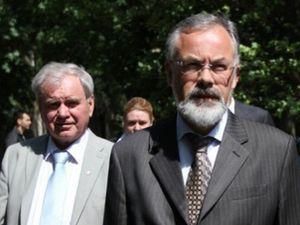 Табачник ще раз змінив ректора Донецького національного університету Табачник ще раз змінив ректора Донецького національного університету