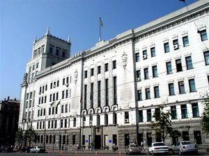 У Харкові побили депутата міськради від БЮТ біля його будинку У Харкові побили депутата міськради від БЮТ біля його будинку