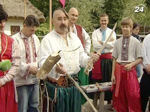 Українські козаки запрошують на двобій честі козацькі війська Росії - 23 вересня 2010 - Телеканал новин 24 Українські козаки запрошують на двобій честі козацькі війська Росії - 23 вересня 2010 - Телеканал новин 24