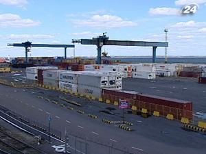 Митний огляд контейнерів у портах не перевищить двох годин Митний огляд контейнерів у портах не перевищить двох годин