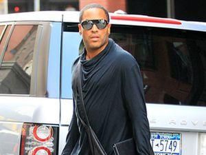 Ленні Кравітц шокує публіку своїм новим образом Ленні Кравітц шокує публіку своїм новим образом